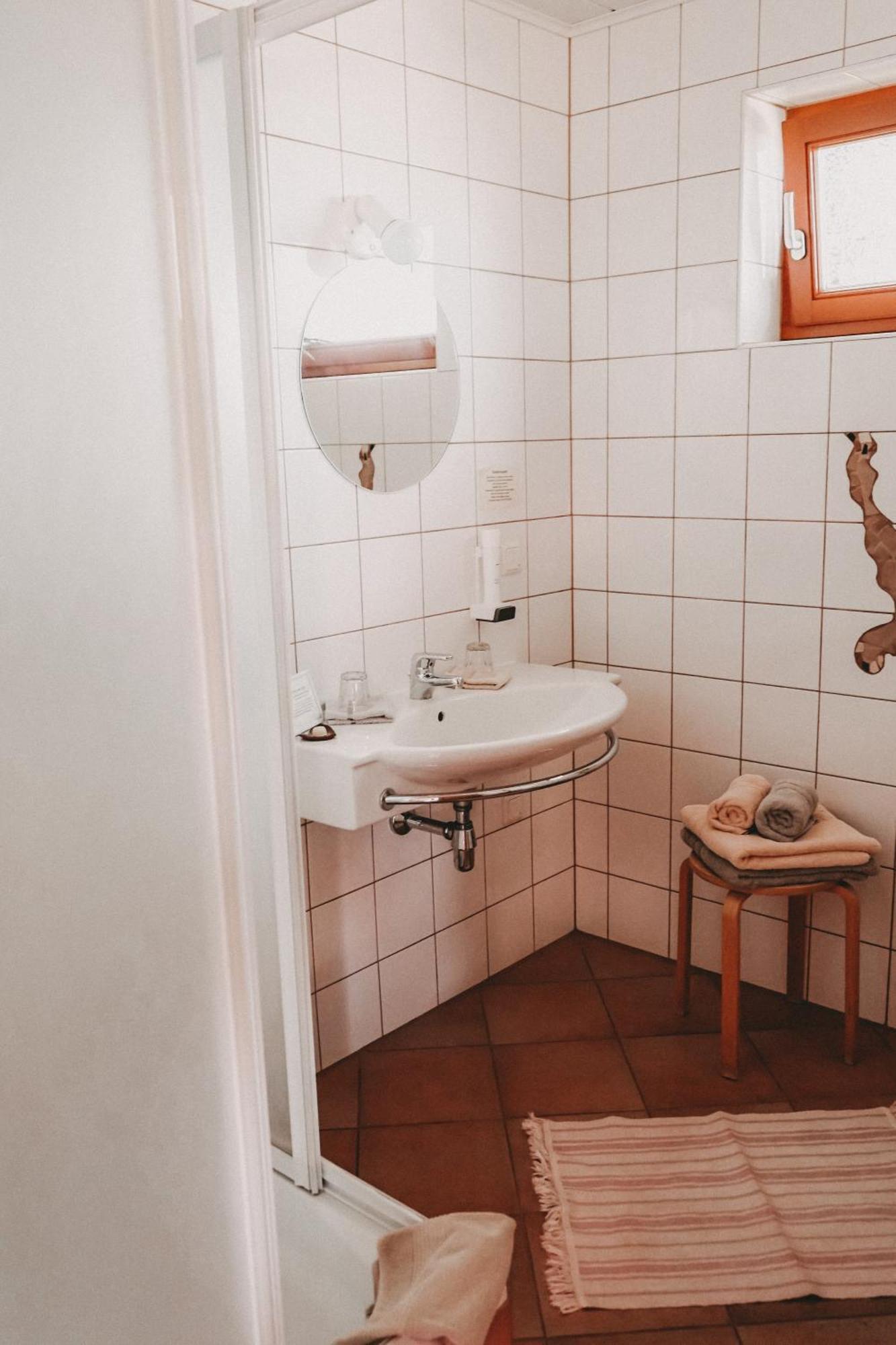 Kultur Weingut Kaestenburg Ratsch an der Weinstrasse Bagian luar foto