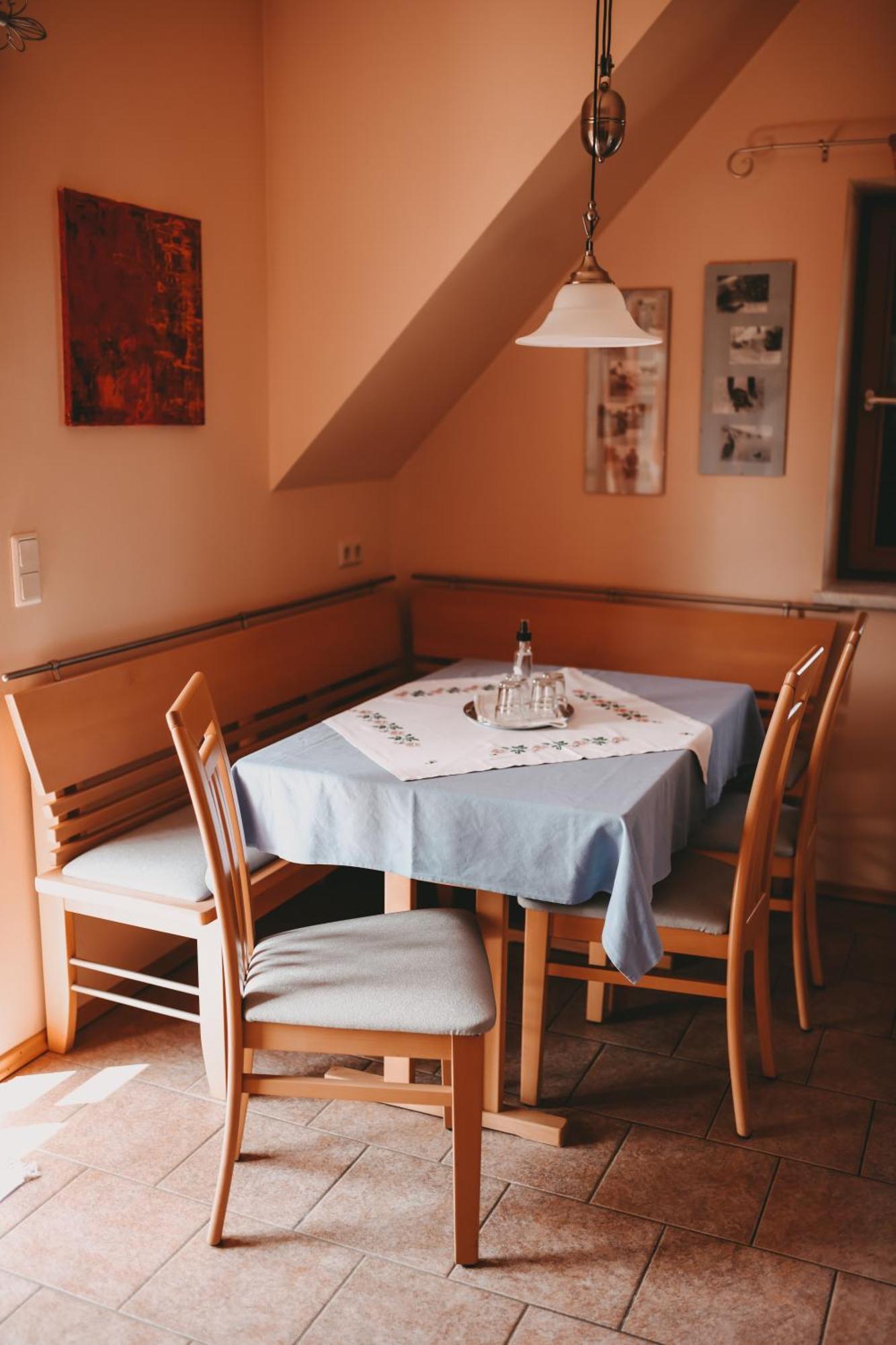 Kultur Weingut Kaestenburg Ratsch an der Weinstrasse Bagian luar foto